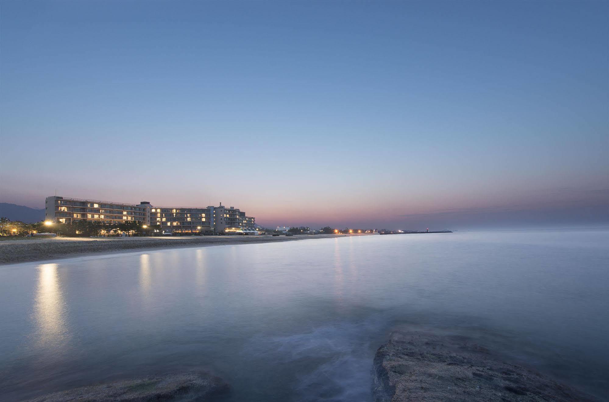 Kensington Resort Seorak Beach Sokcho Exterior photo